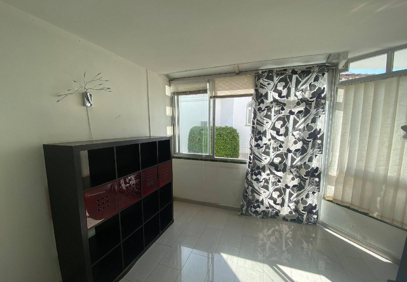 Apartamento en Fuengirola - Apartamento acogedor con piscina en Fuengirola