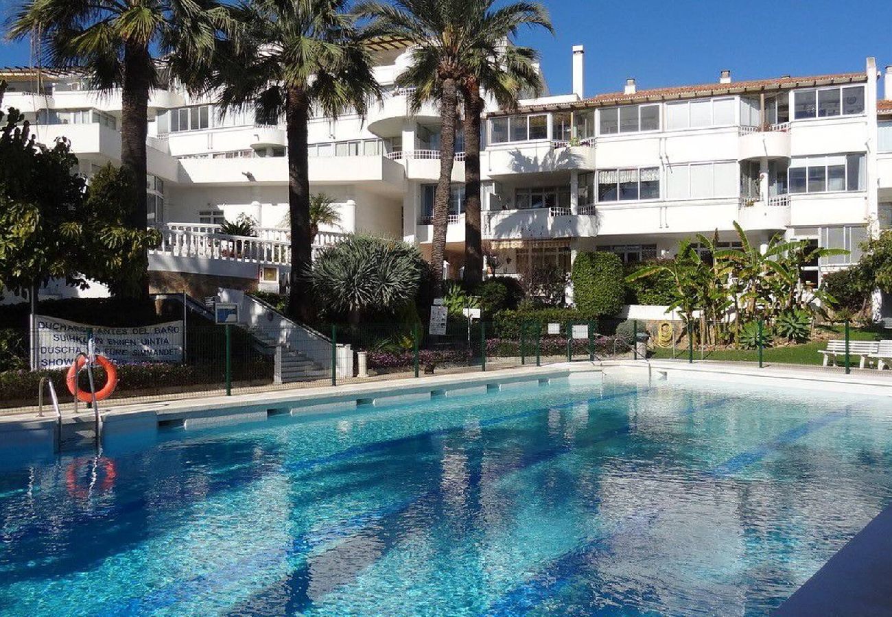 Apartamento en Fuengirola - Apartamento acogedor con piscina en Fuengirola