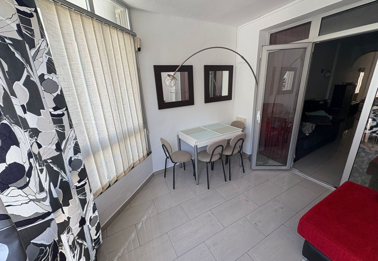 Apartamento en Fuengirola - Apartamento acogedor con piscina en Fuengirola