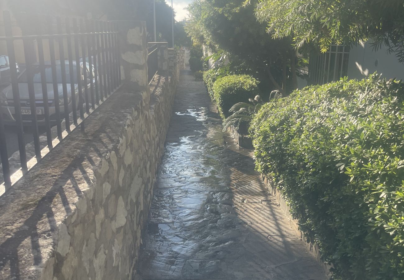 Apartamento en Fuengirola - Apartamento acogedor con piscina en Fuengirola