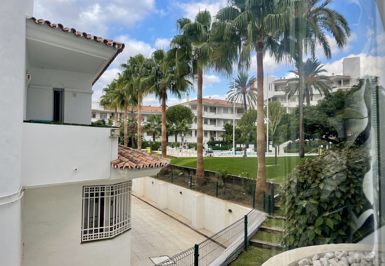Apartamento en Fuengirola - Apartamento acogedor con piscina en Fuengirola