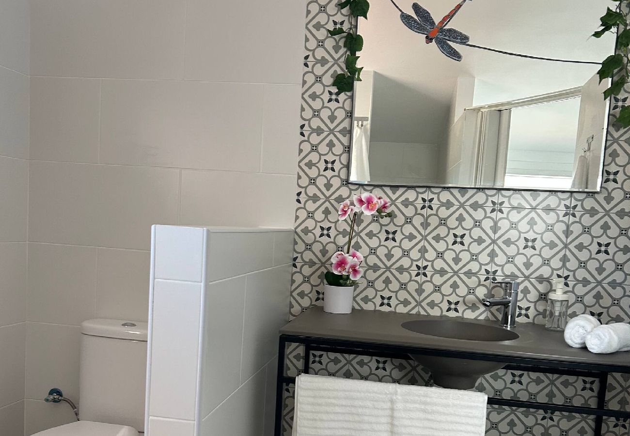 Casa en Manilva - Acogedora casa con terraza en Manilva