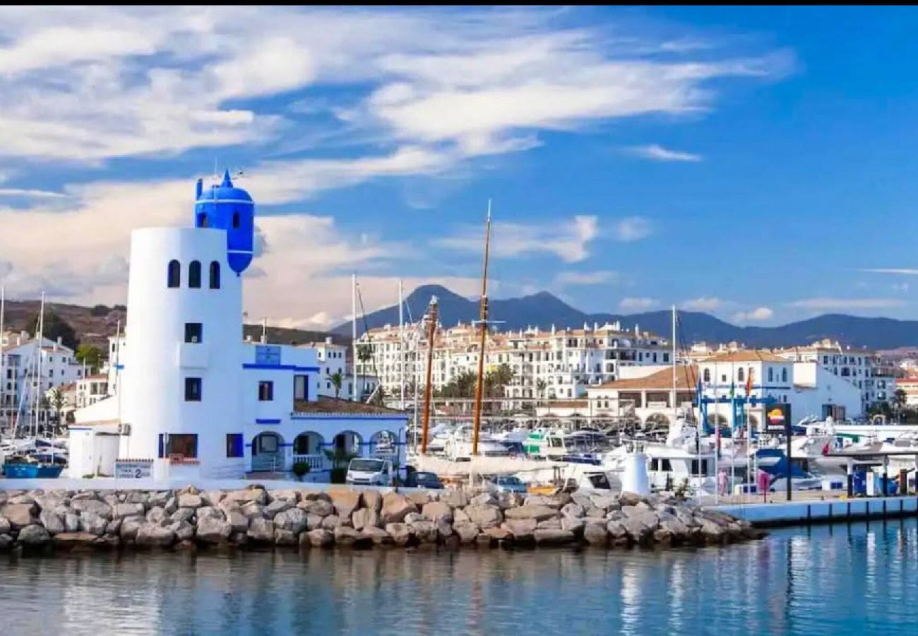 Casa en Manilva - Acogedora casa con terraza en Manilva