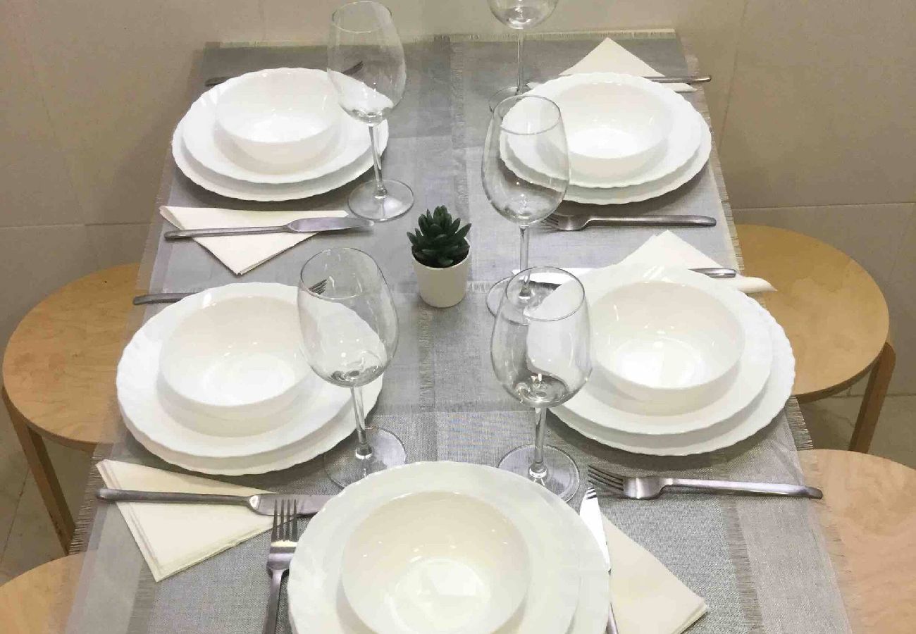 Apartamento en Málaga - Apartamento Princesa-Huelin Estacion AVE 10 min