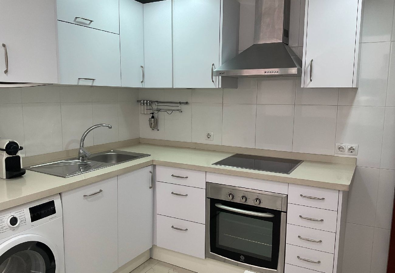 Apartamento en Málaga - Apartamento Princesa-Huelin Estacion AVE 10 min