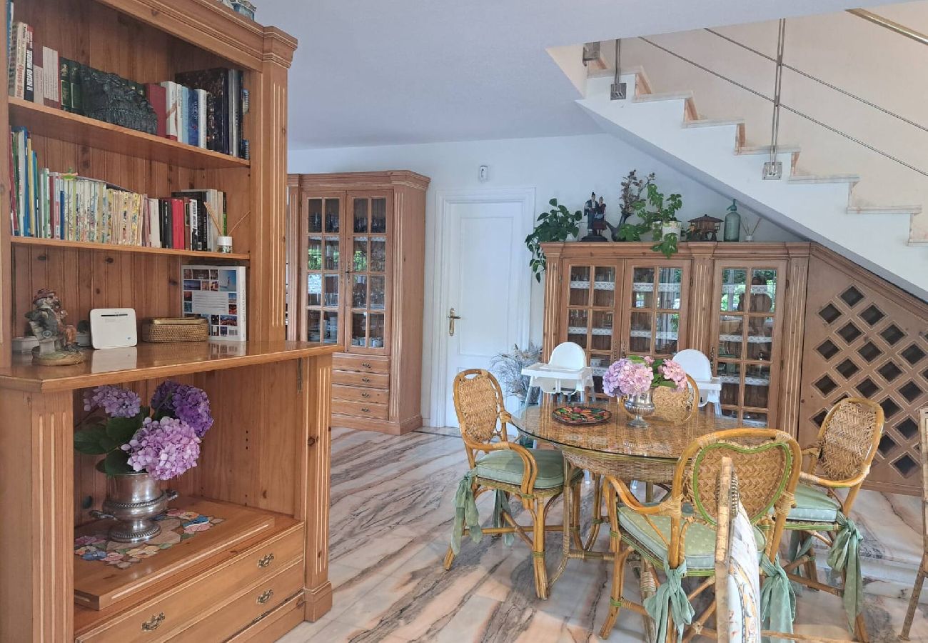 Chalet en Ribadesella - Casa Kusi con Jardin Privado y Jacuzzi