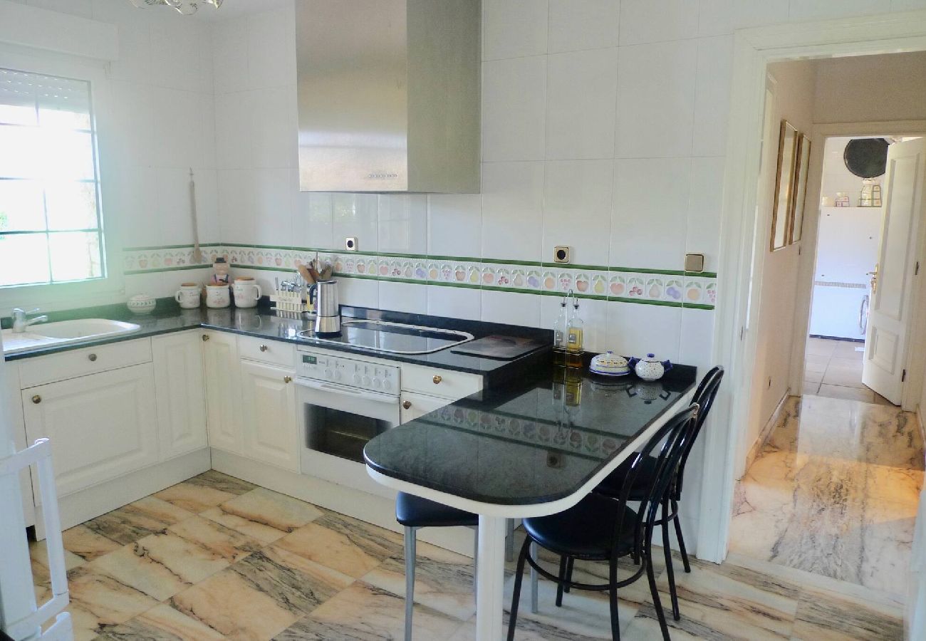 Chalet en Ribadesella - Casa Kusi con Jardin Privado y Jacuzzi