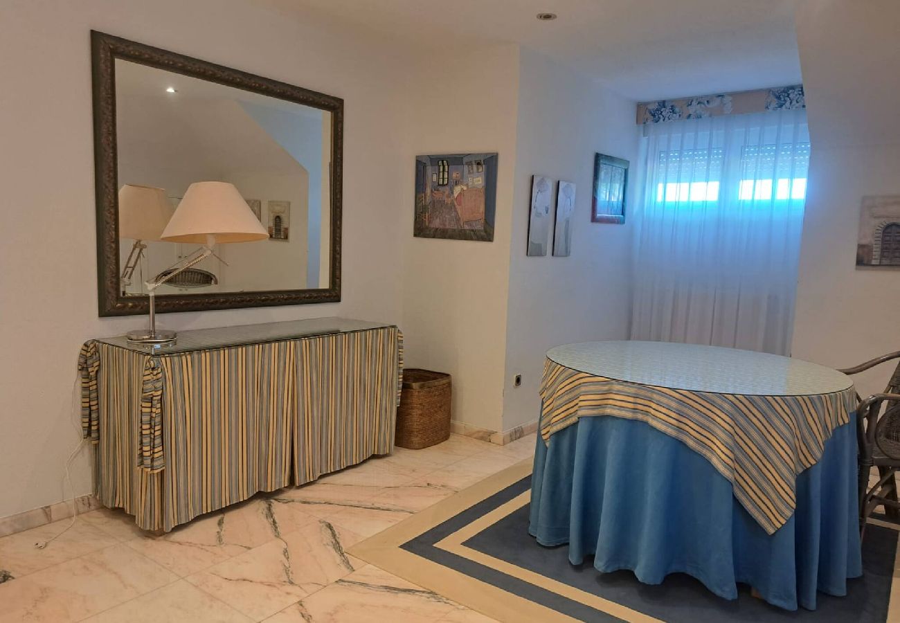 Chalet en Ribadesella - Casa Kusi con Jardin Privado y Jacuzzi