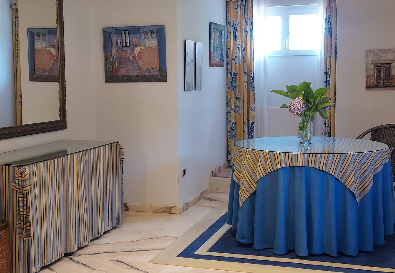 Chalet en Ribadesella - Casa Kusi con Jardin Privado y Jacuzzi