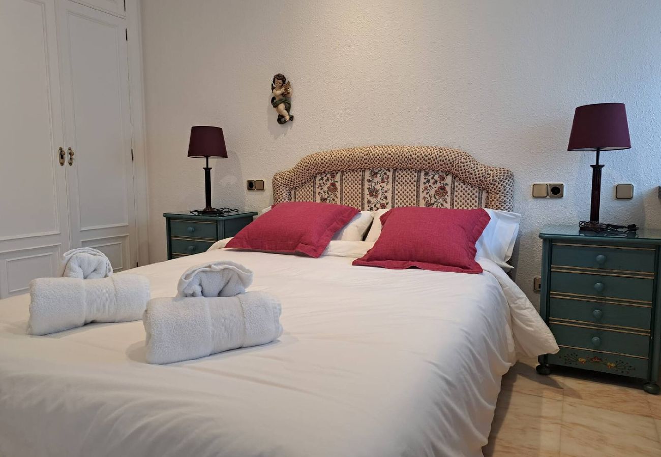 Chalet en Ribadesella - Casa Kusi con Jardin Privado y Jacuzzi