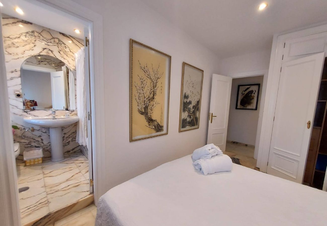 Chalet en Ribadesella - Casa Kusi con Jardin Privado y Jacuzzi