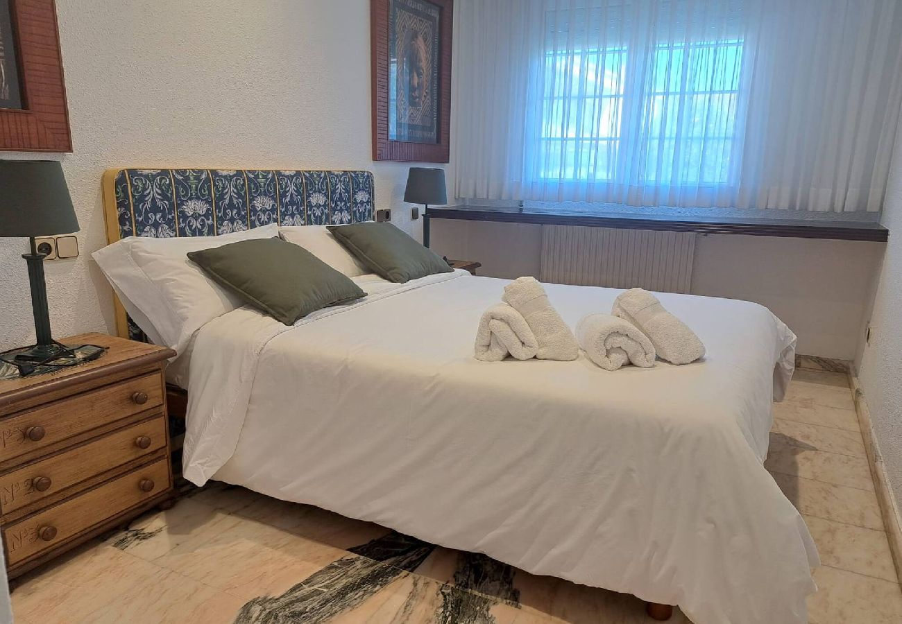 Chalet en Ribadesella - Casa Kusi con Jardin Privado y Jacuzzi