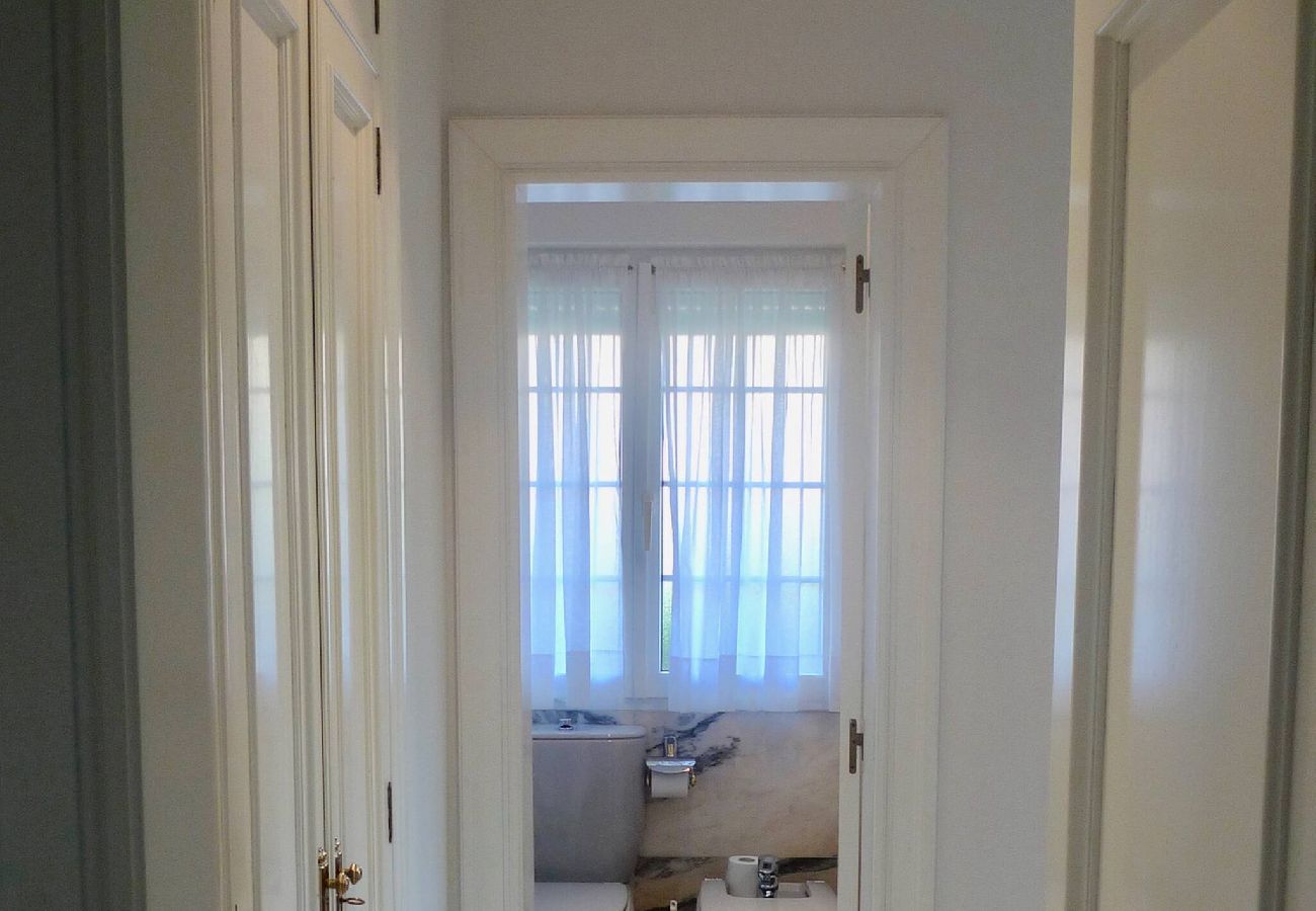 Chalet en Ribadesella - Casa Kusi con Jardin Privado y Jacuzzi